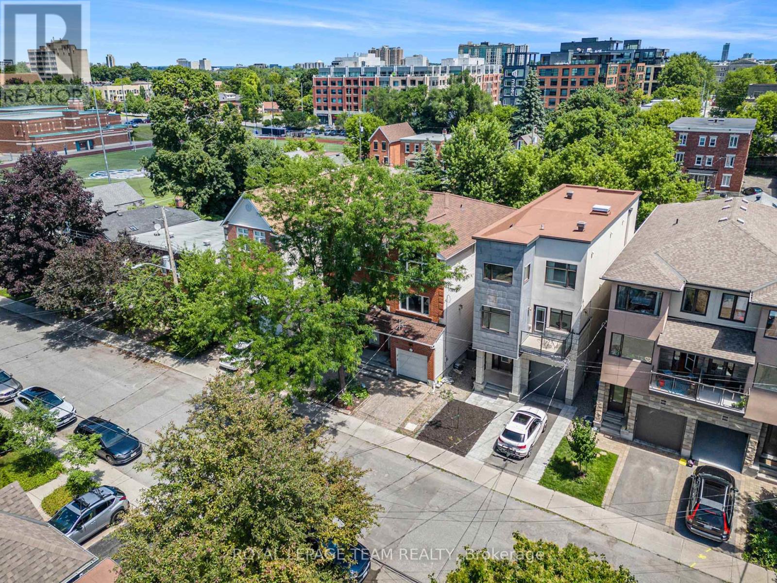 3 Bed, 3 Bath House for Rent in Ottawa – 121 DRUMMOND STREET, Ottawa – MLS# X13549856 - Image 56