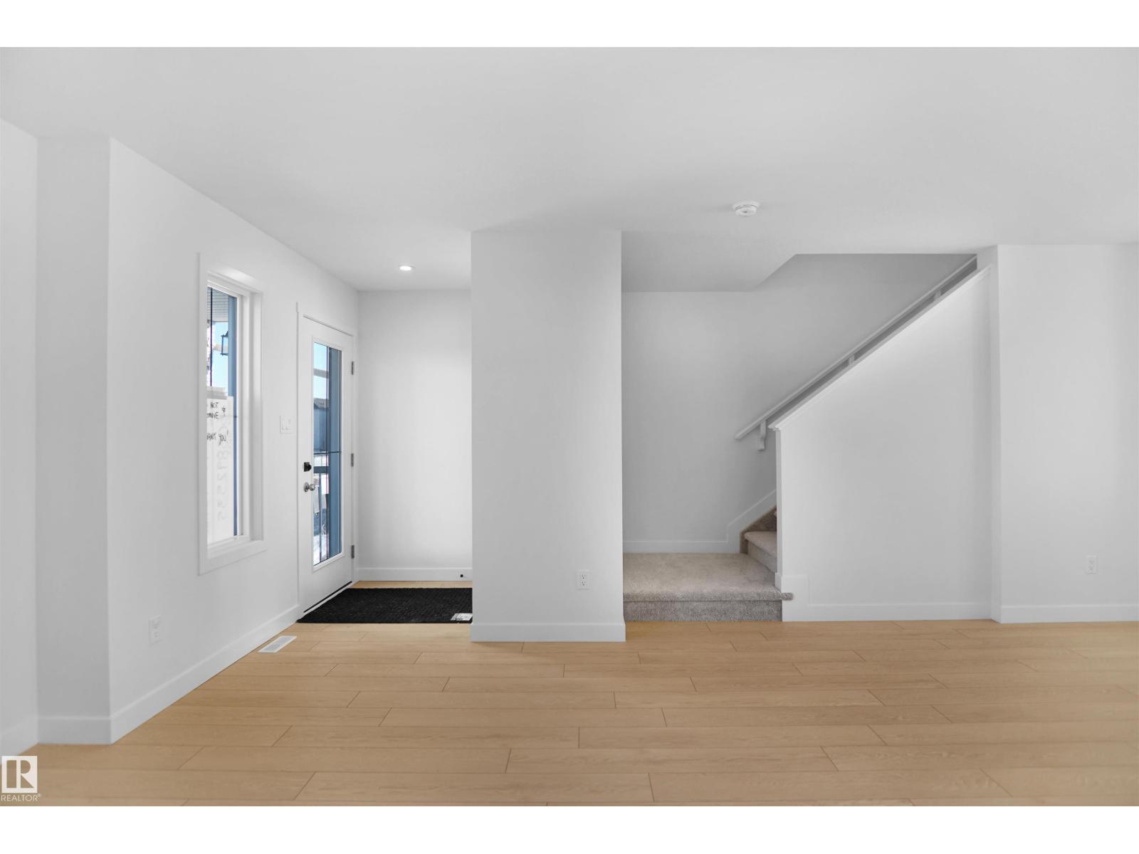 7383 181 AV NW - 2