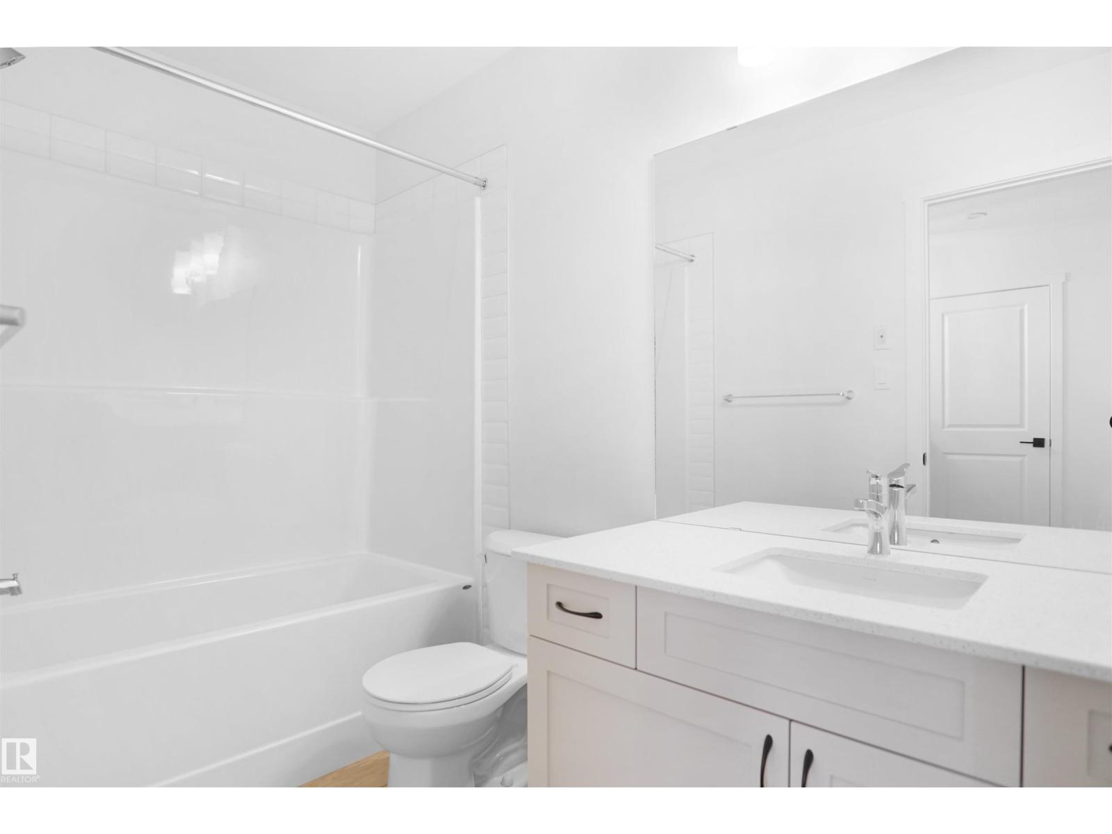 7383 181 AV NW - 26