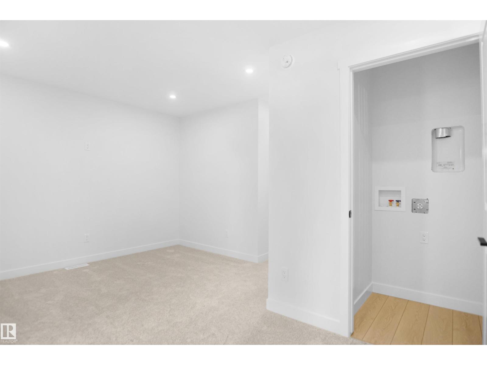 7383 181 AV NW - 27