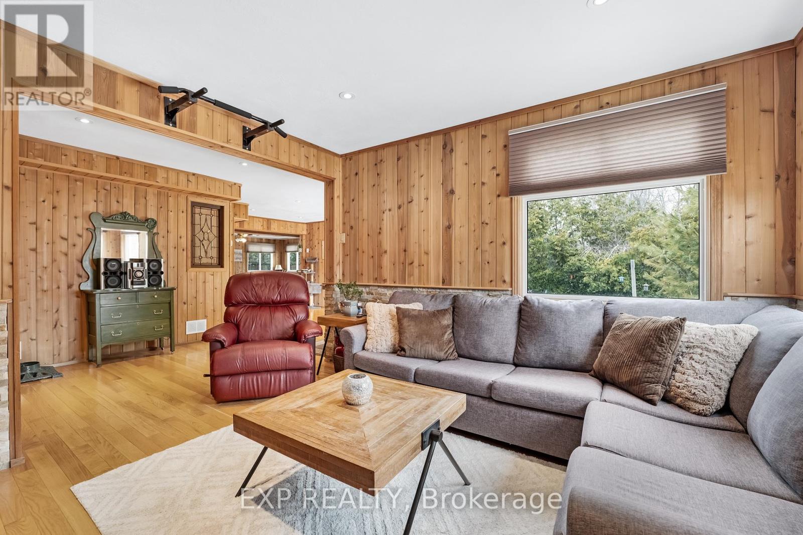 3909 RICHVIEW ROAD - 18