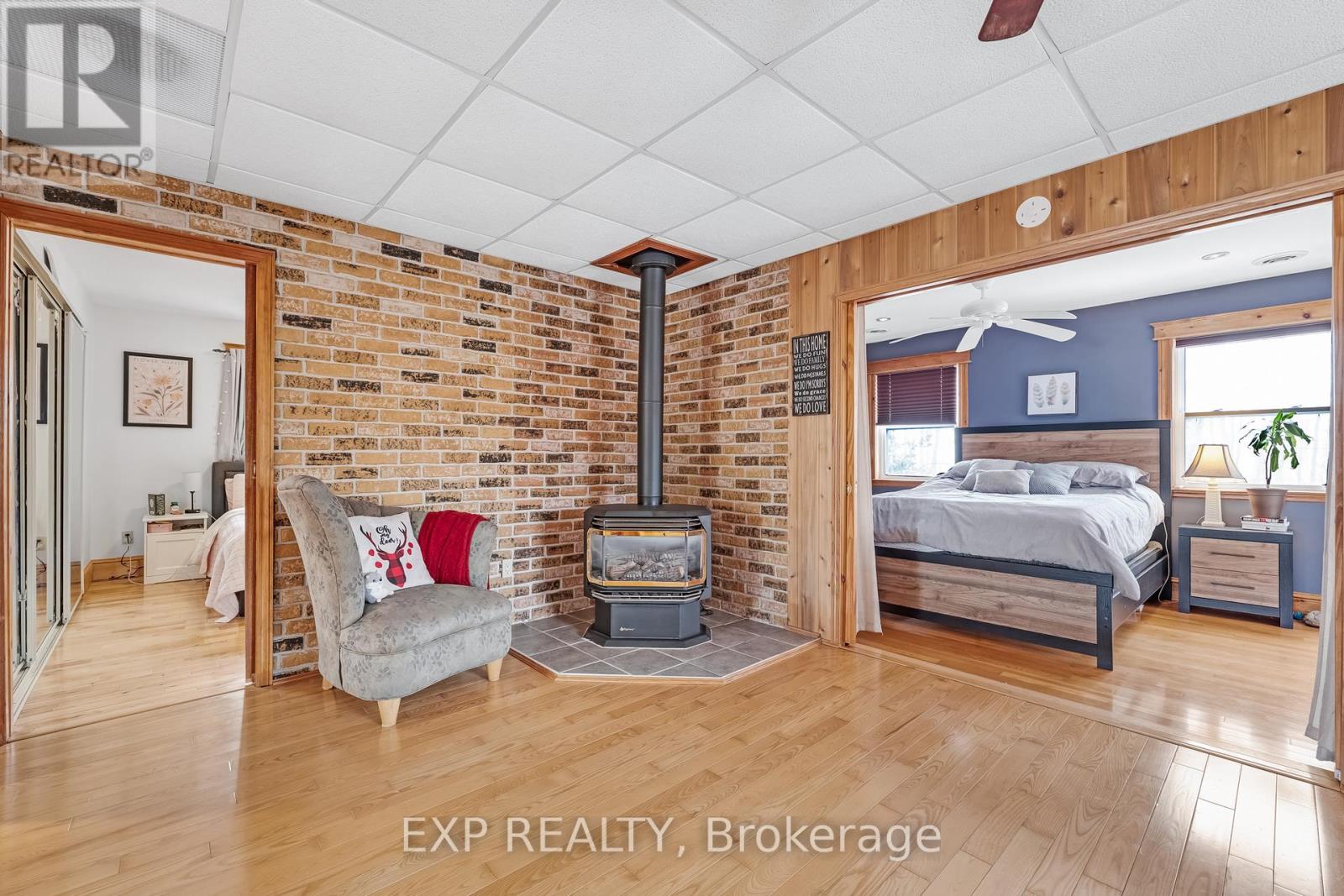 3909 RICHVIEW ROAD - 24