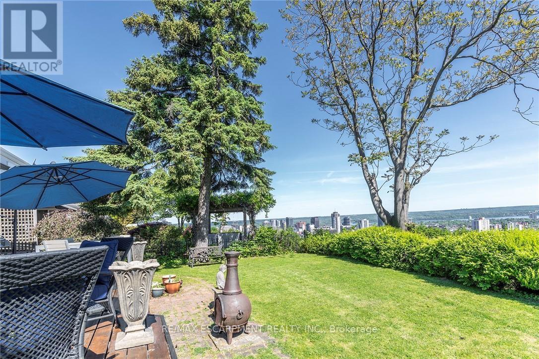 47 MOUNTAIN PARK AVENUE - 36