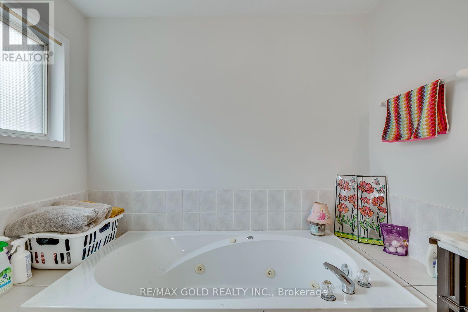 911 GOLDEN FARMER WAY - 18