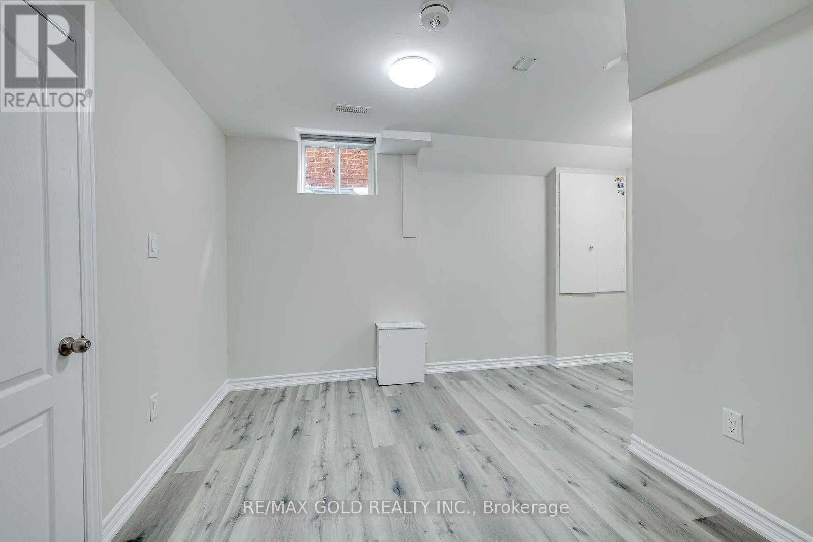 911 GOLDEN FARMER WAY - 36