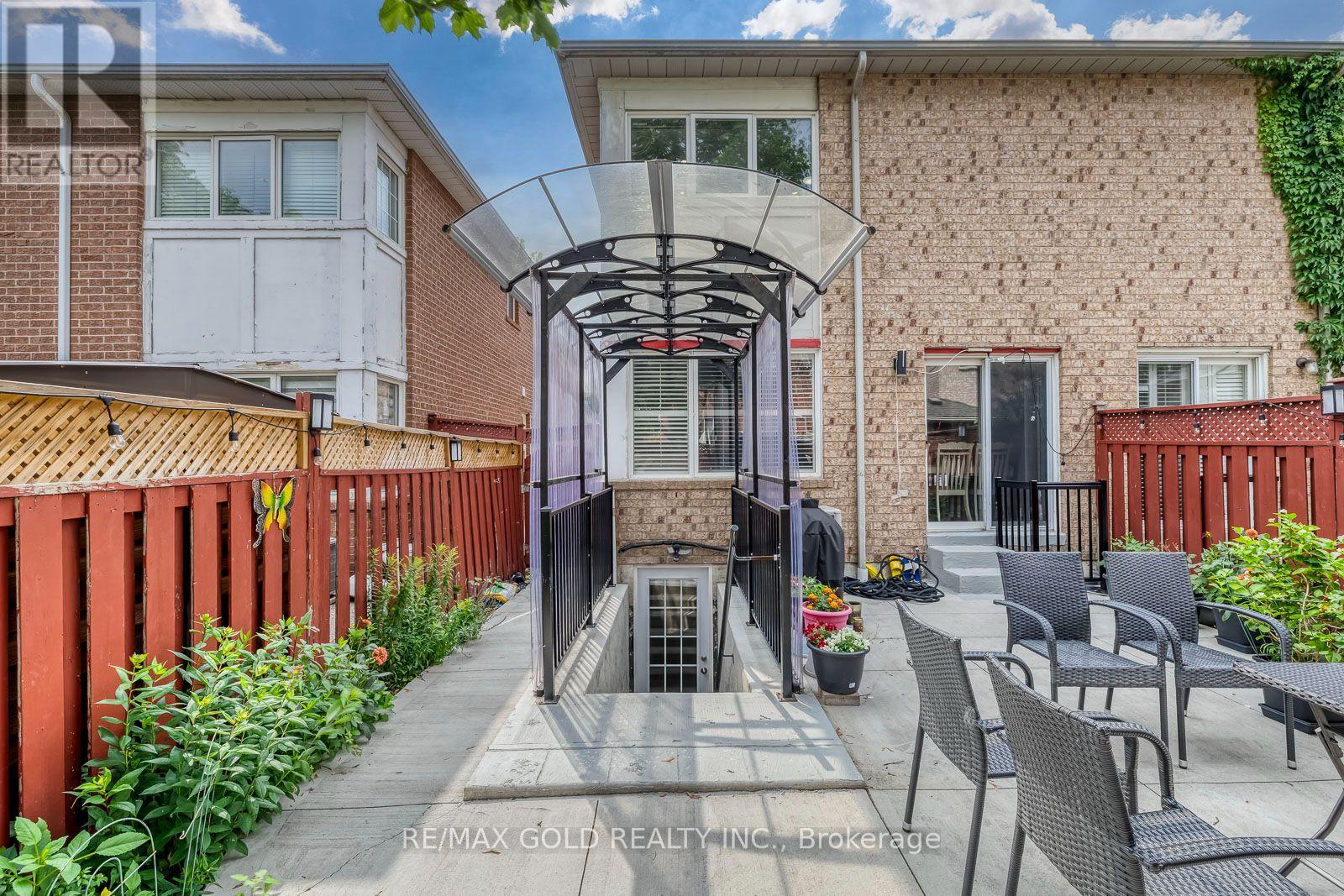 911 GOLDEN FARMER WAY - 49
