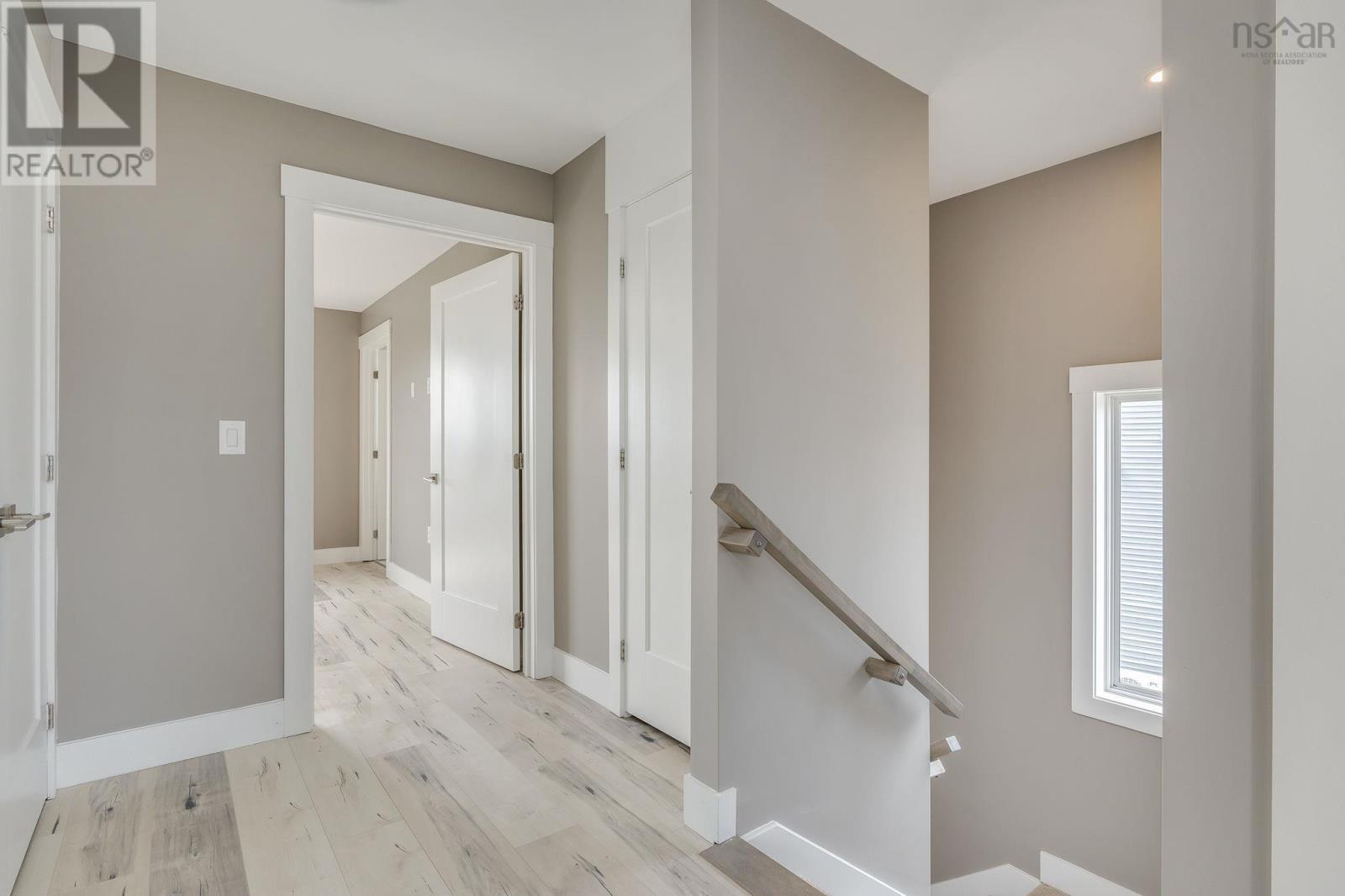 32 Higgins Avenue - 20