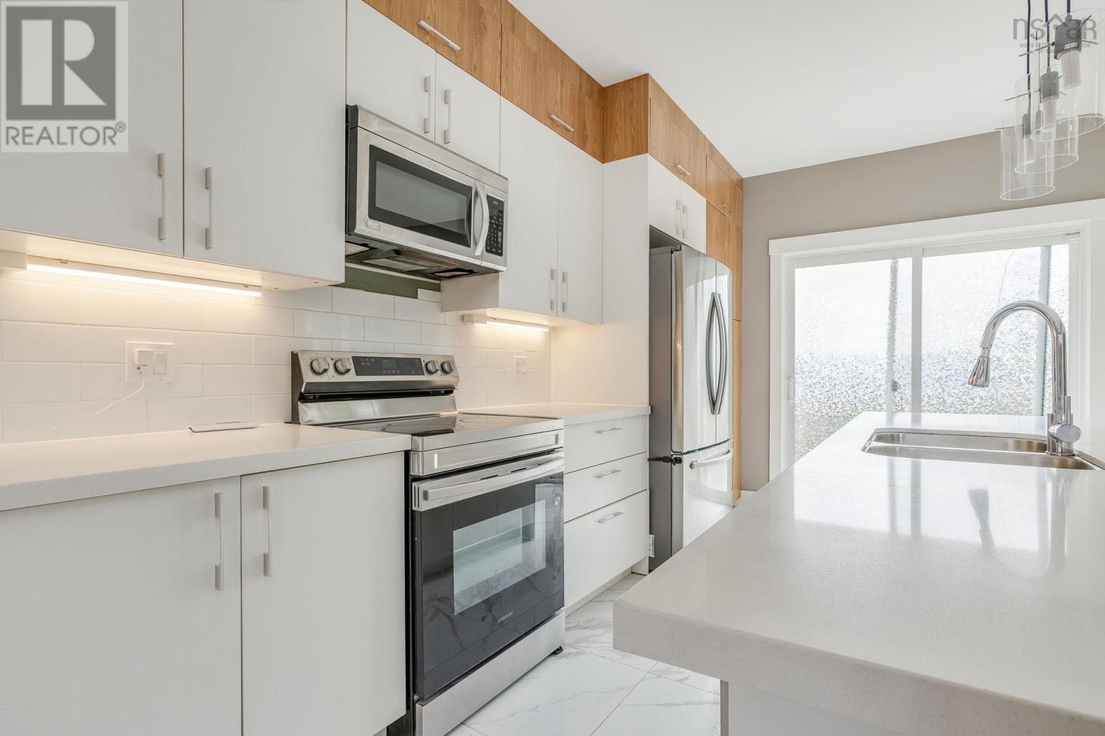 32 Higgins Avenue - 14