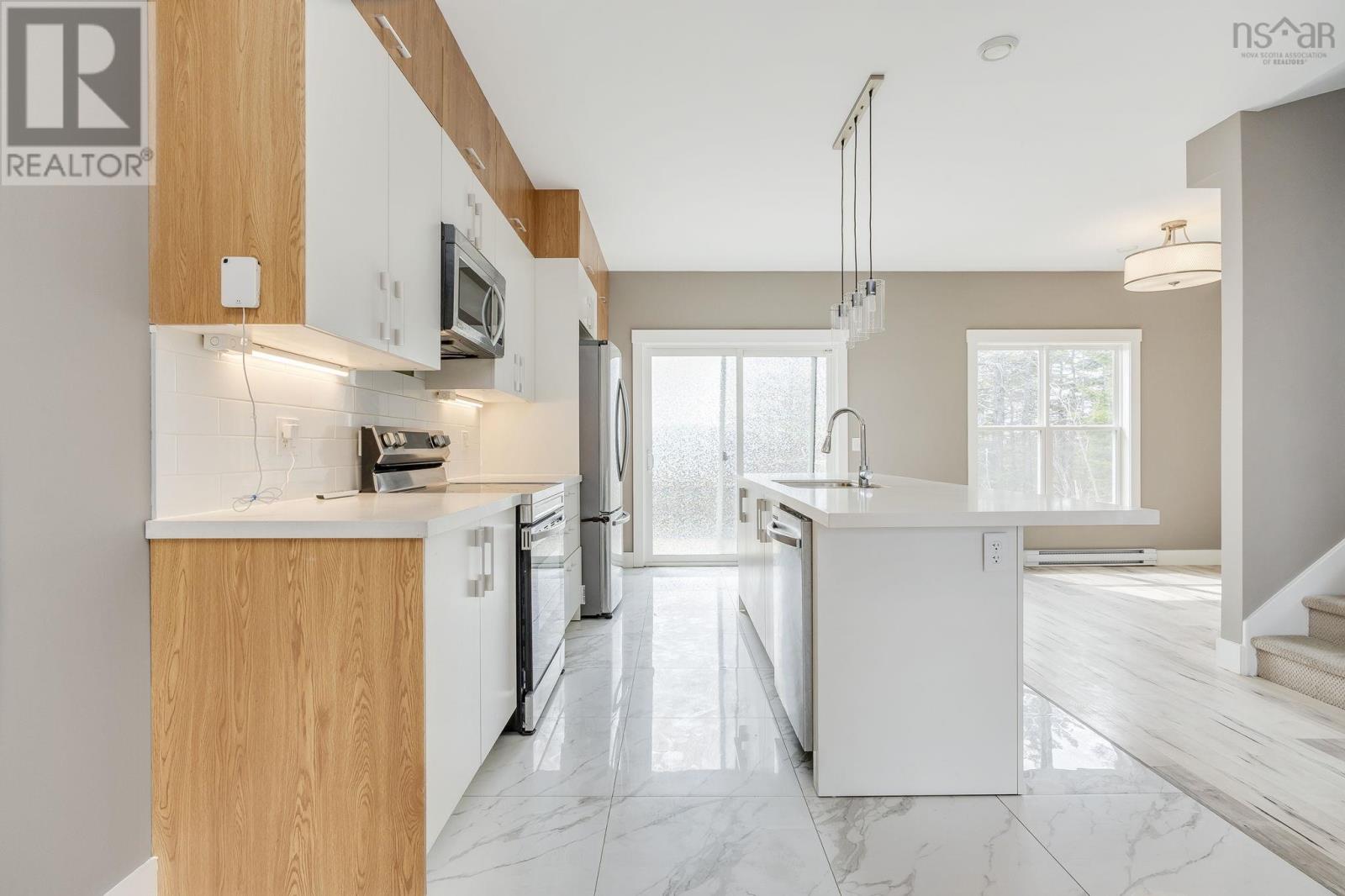 32 Higgins Avenue - 12