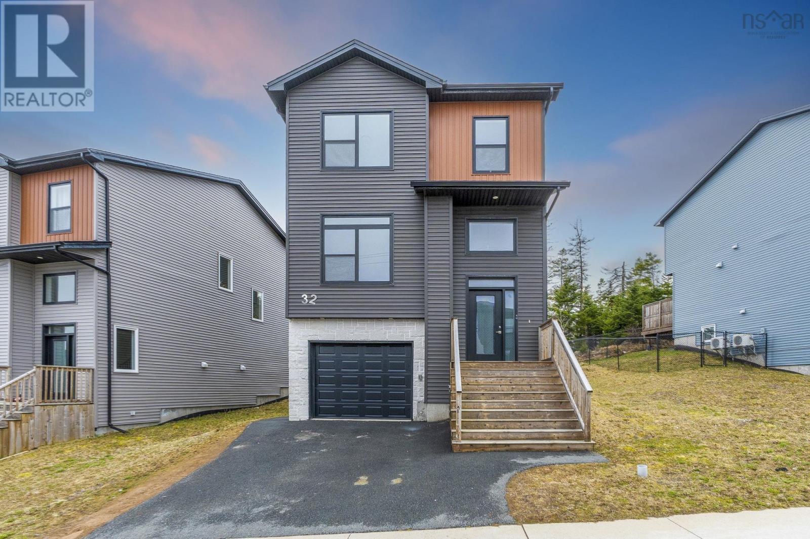 32 Higgins Avenue - 1