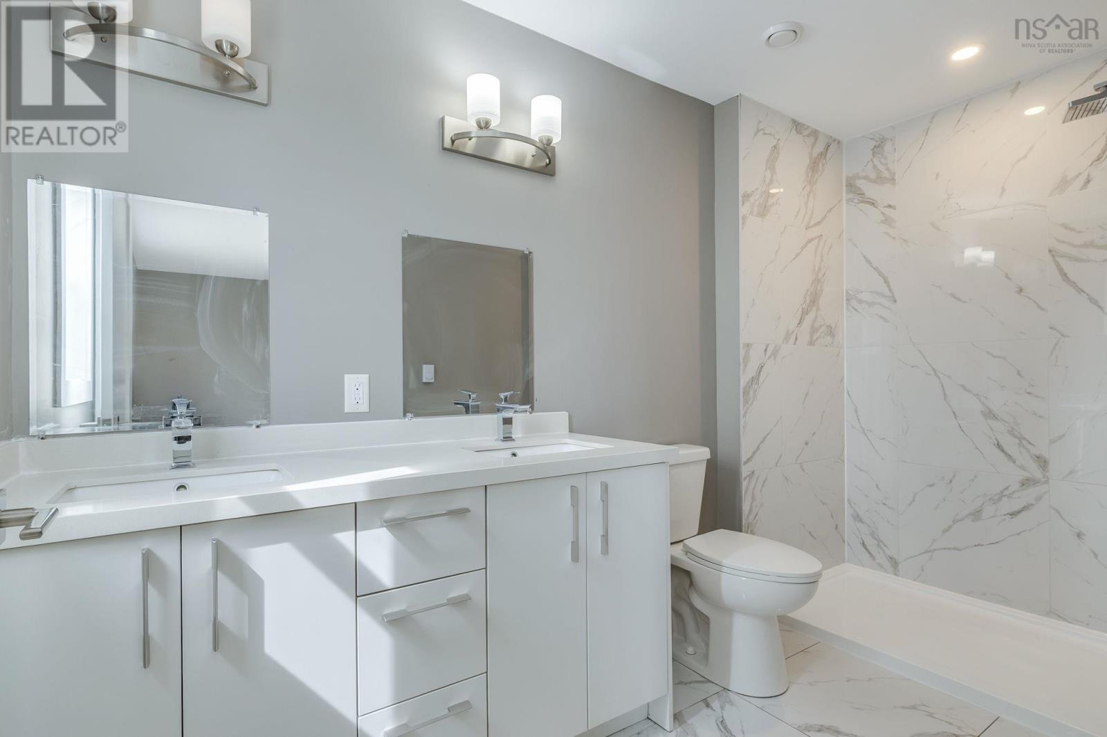 32 Higgins Avenue - 25