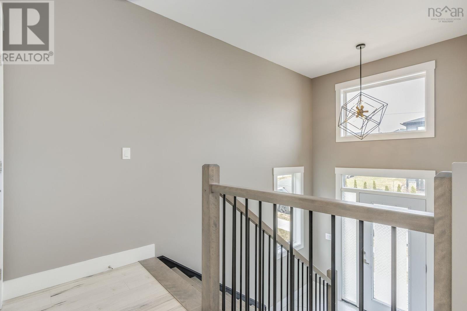 32 Higgins Avenue - 4