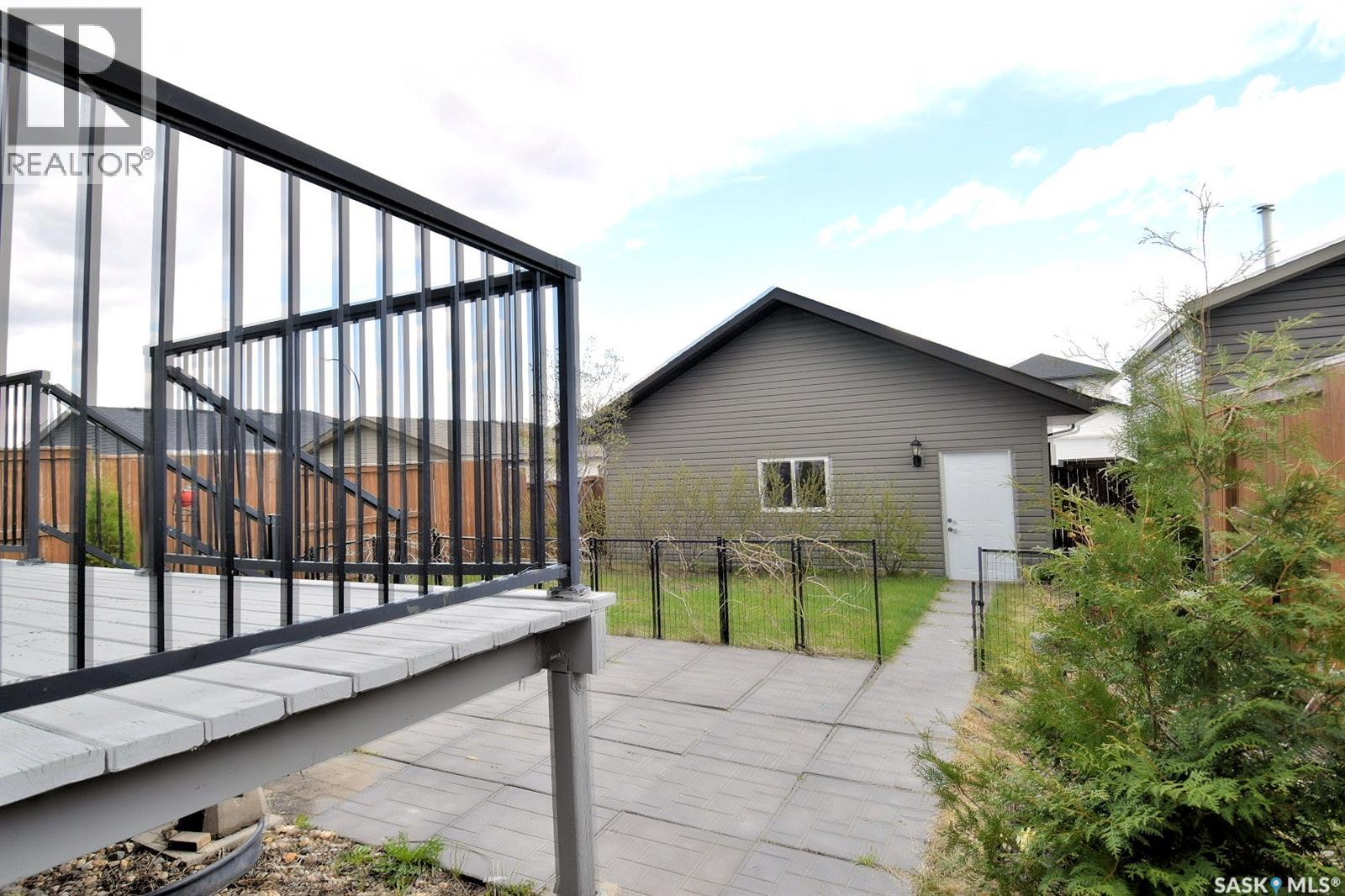 242 Geary CRESCENT - 13