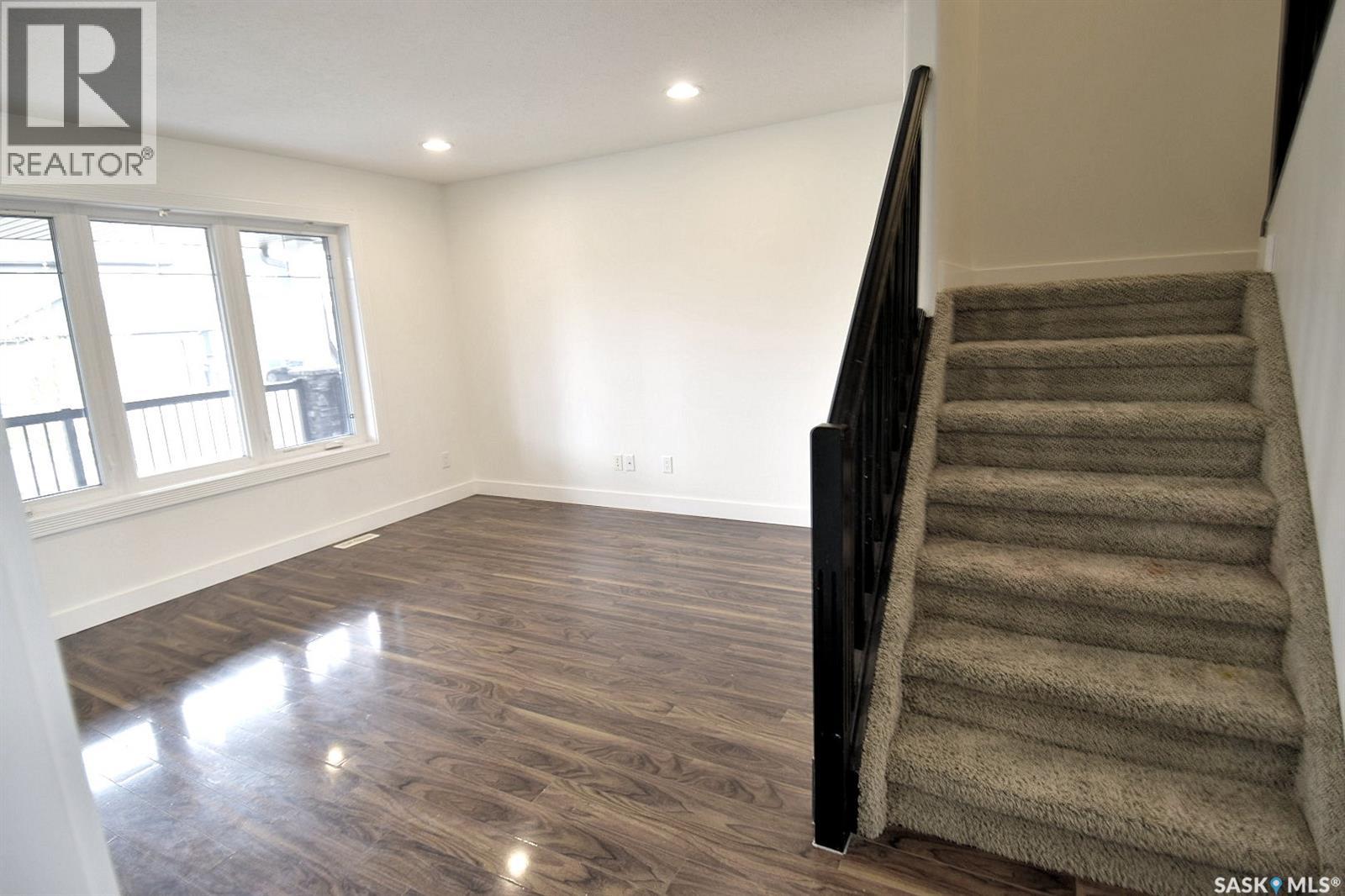 242 Geary CRESCENT - 17