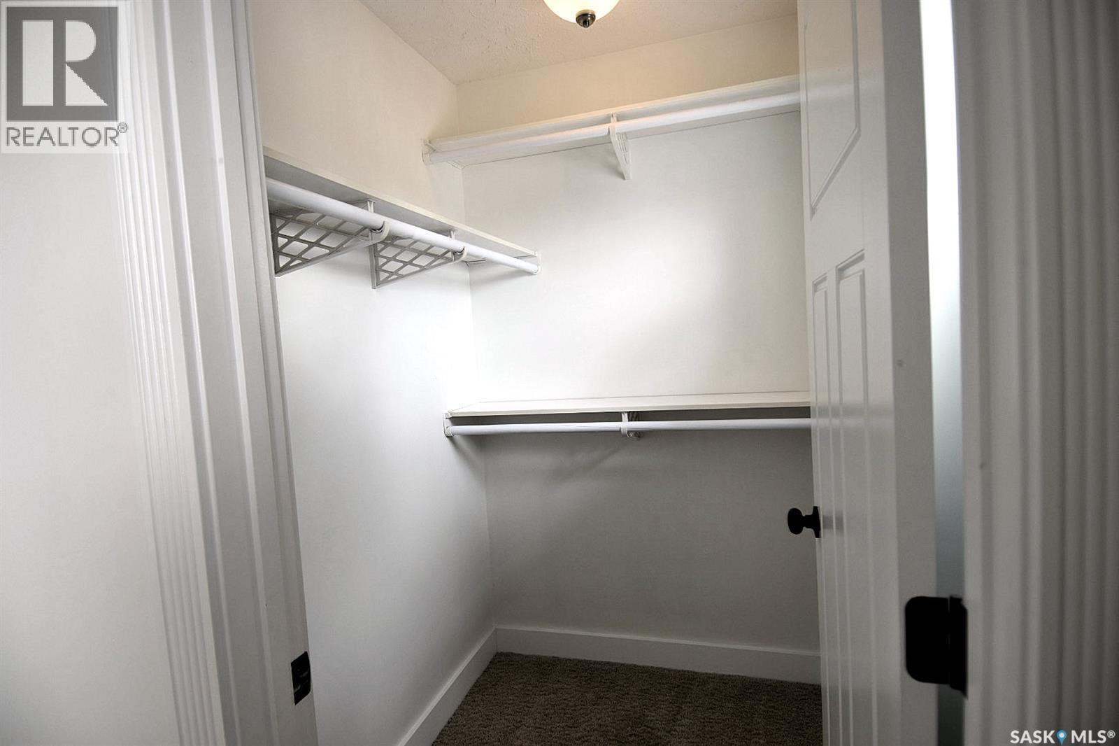 242 Geary CRESCENT - 23