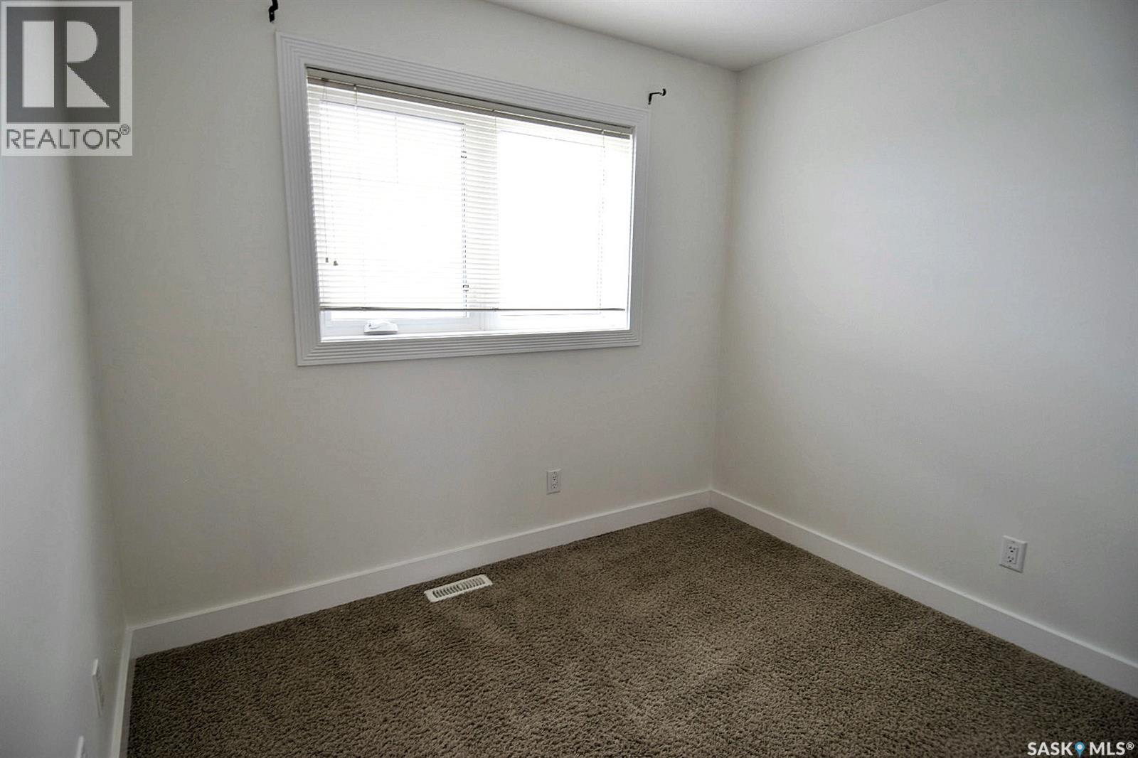 242 Geary CRESCENT - 26