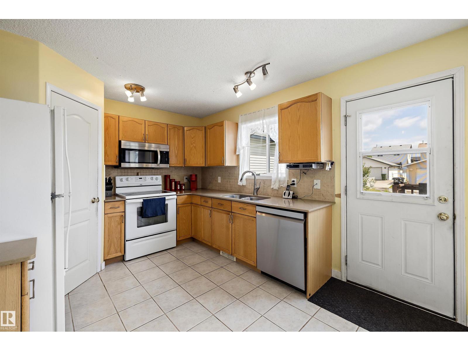 55 CAMPBELL RD - 8