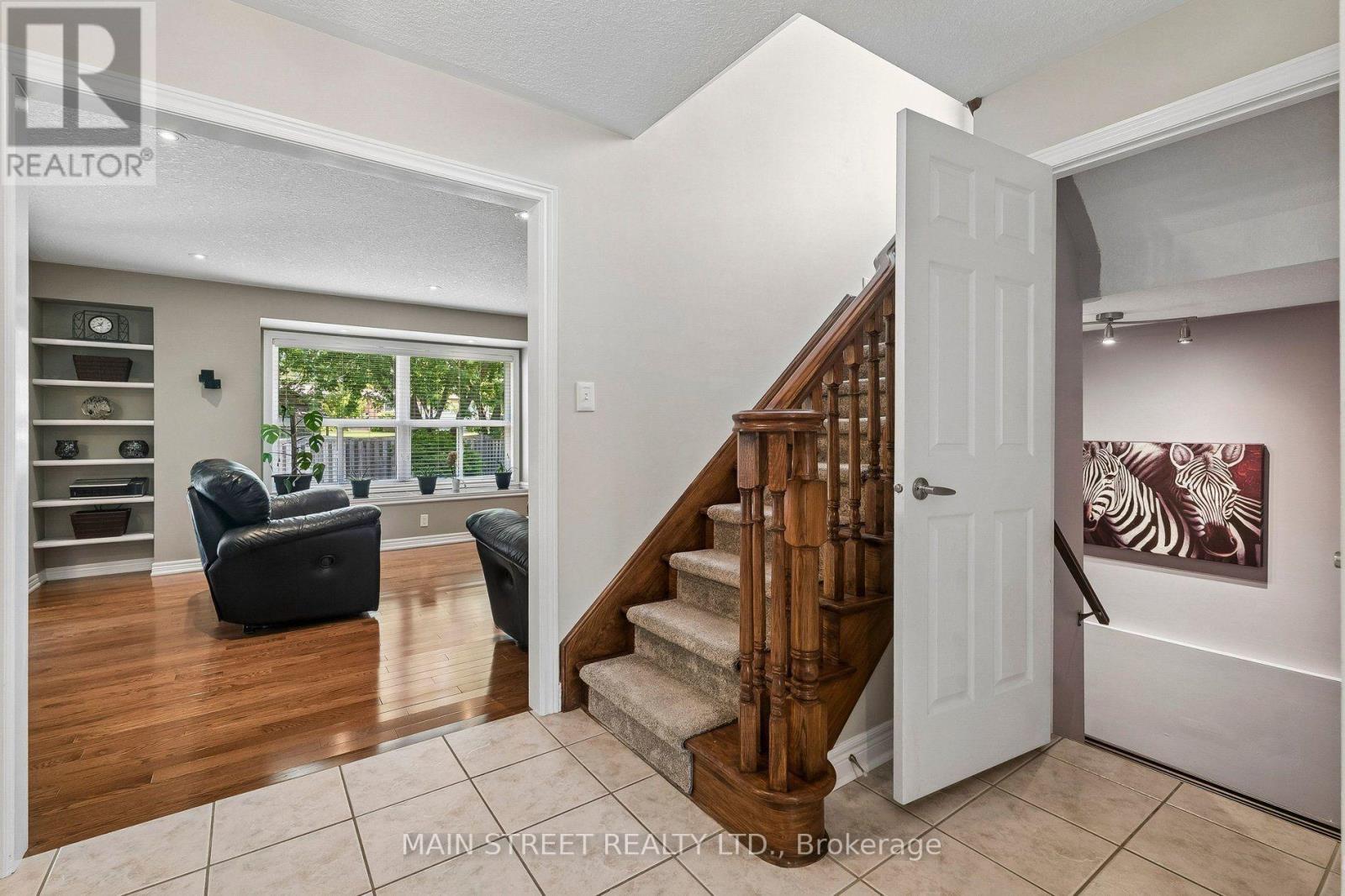33 HIGHCASTLE AVENUE - 12