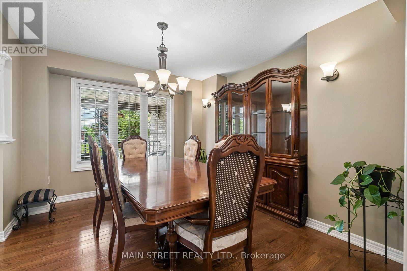 33 HIGHCASTLE AVENUE - 11