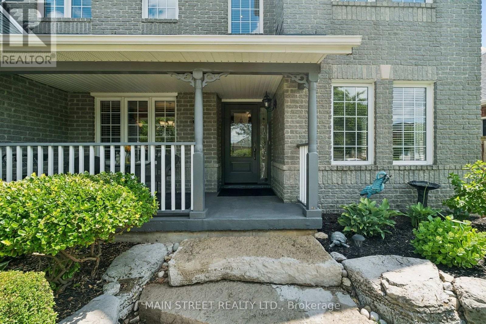 33 HIGHCASTLE AVENUE - 3