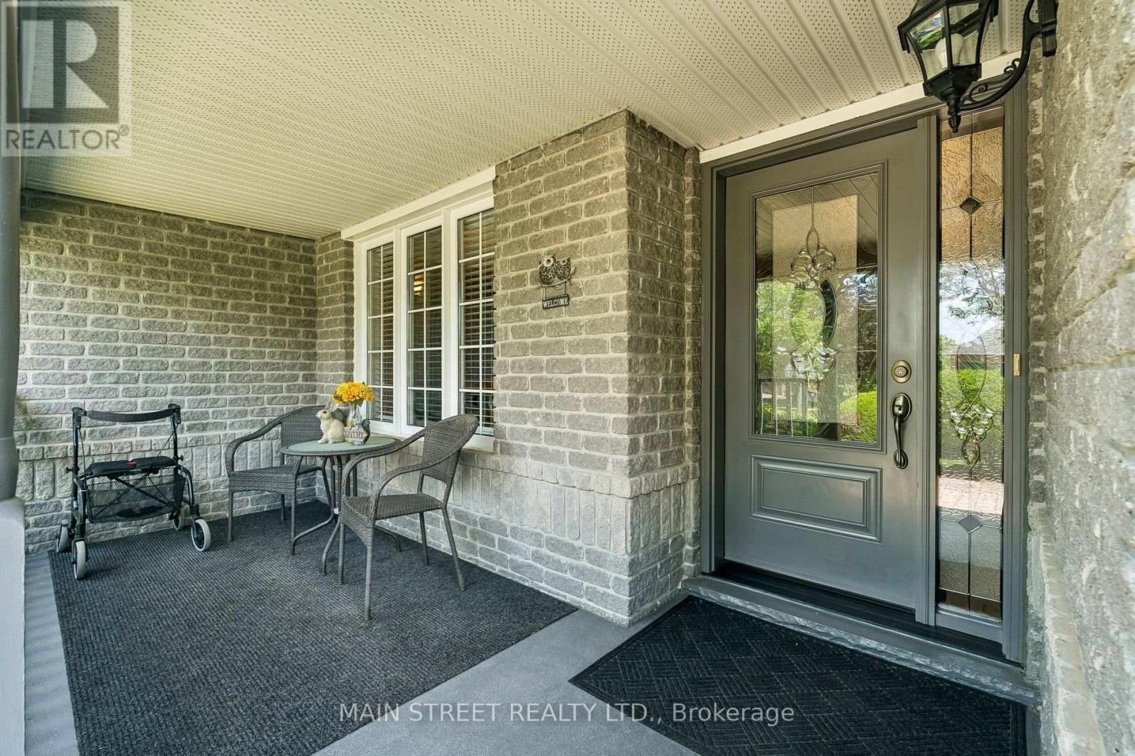 33 HIGHCASTLE AVENUE - 4