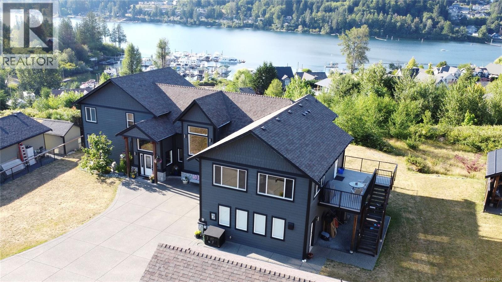 213 Tal Cres - 11