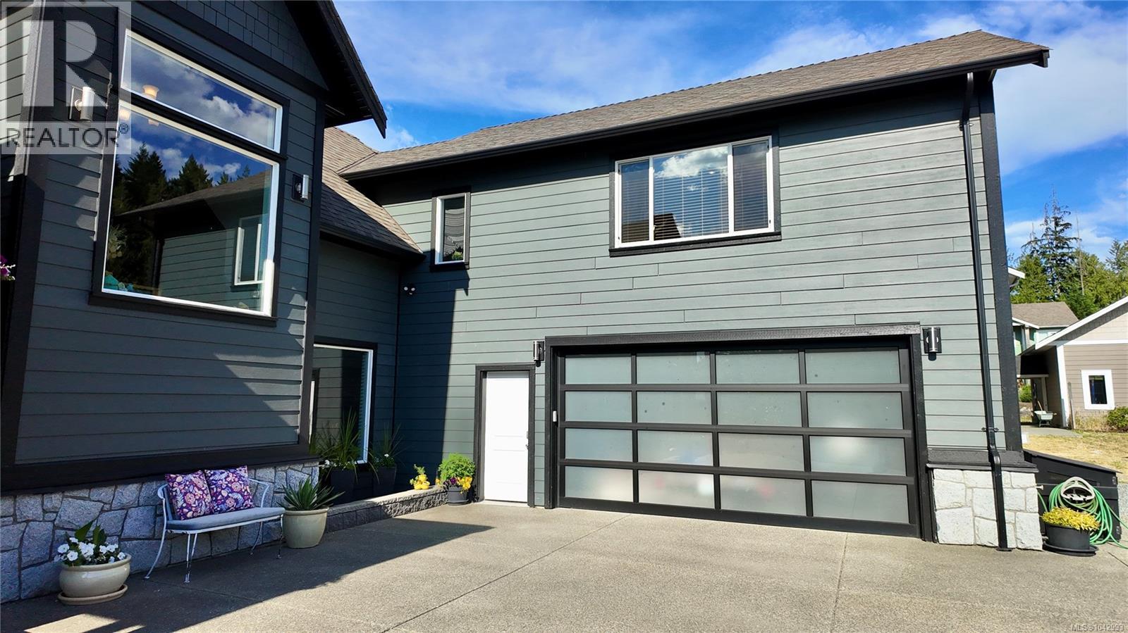 213 Tal Cres - 16