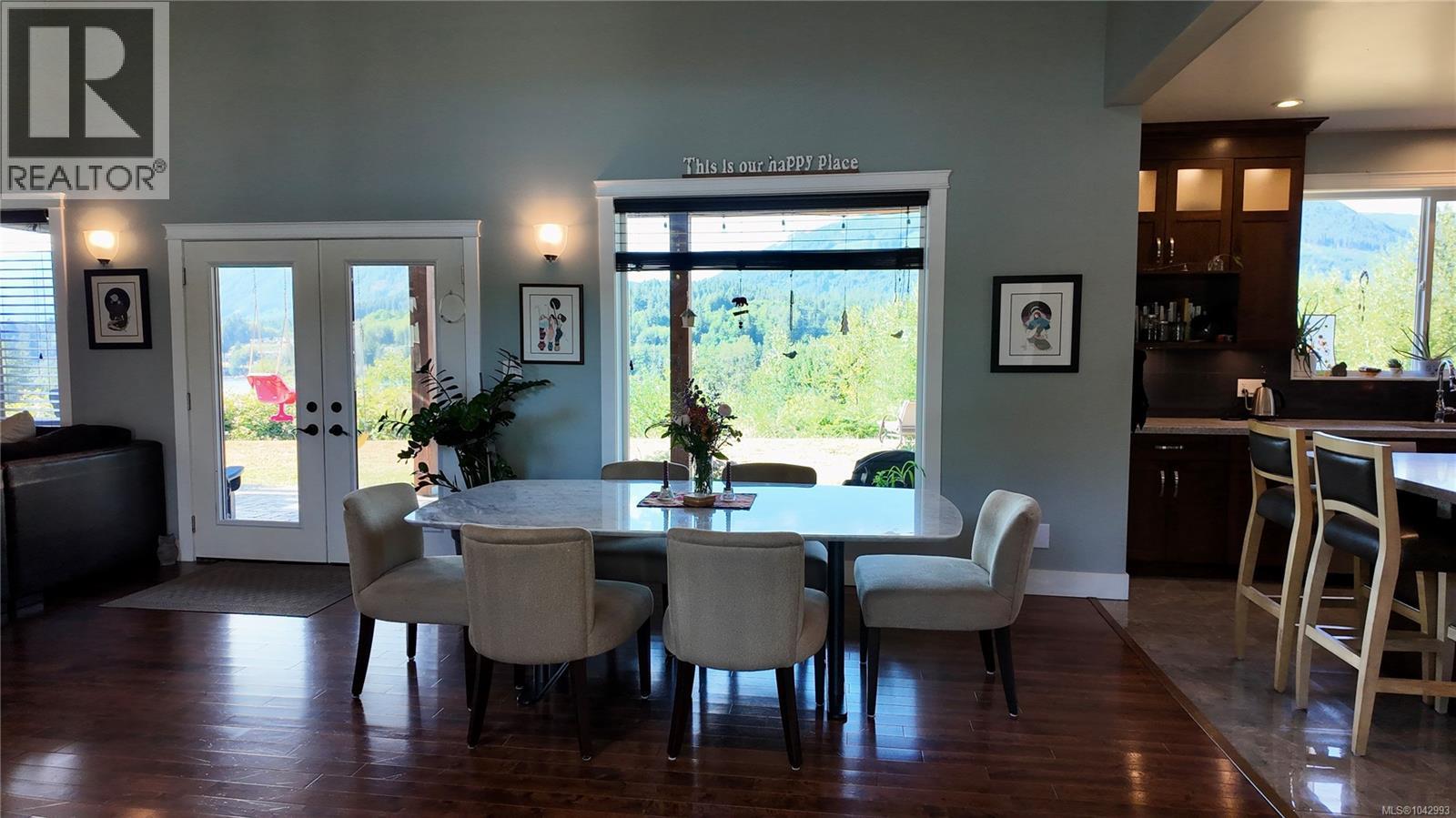 213 Tal Cres - 10