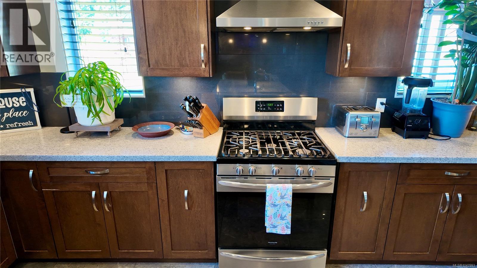 213 Tal Cres - 39