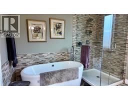 213 Tal Cres, Lake Cowichan, BC V0R2G0 Photo 54