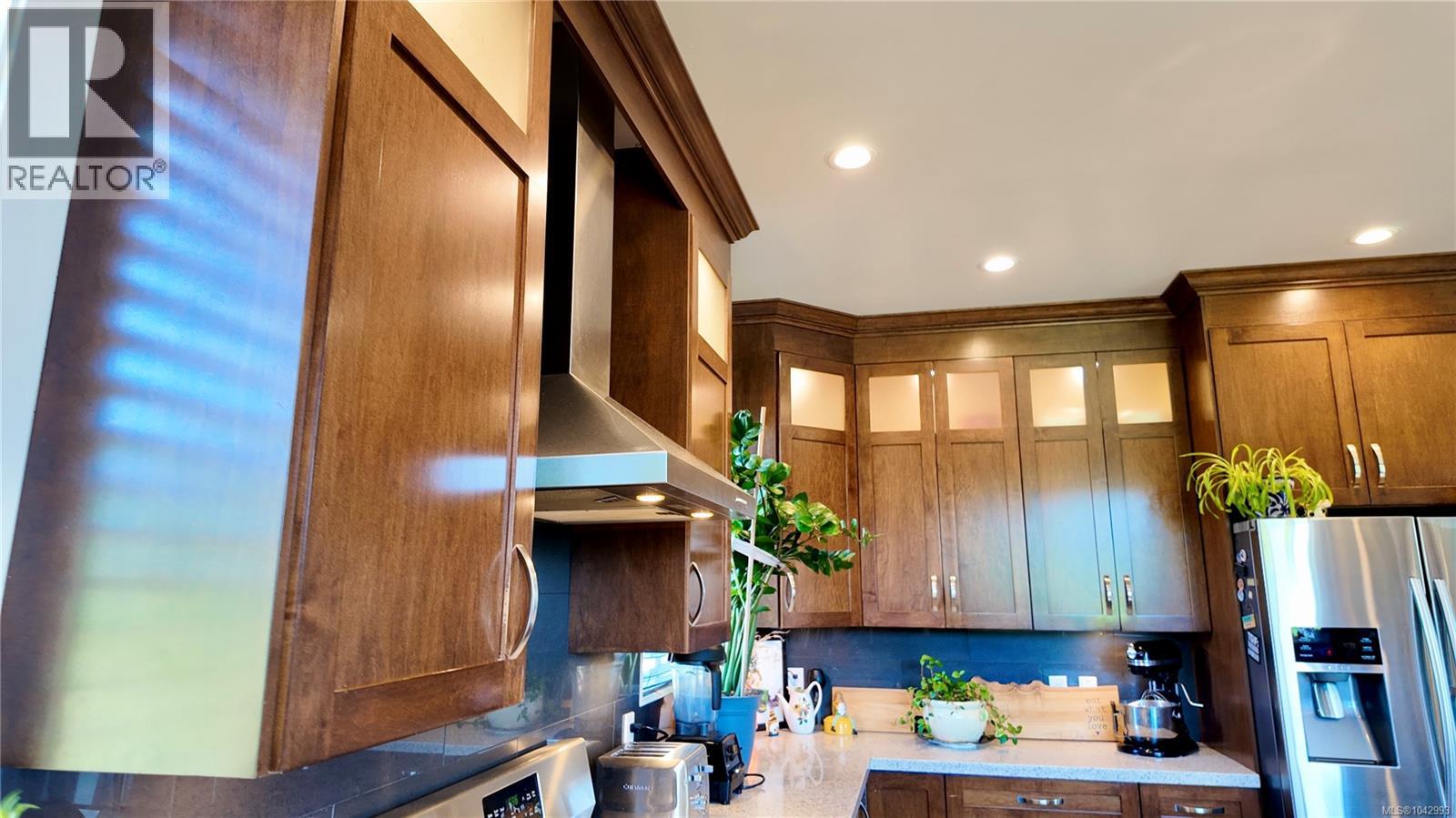 213 Tal Cres - 40