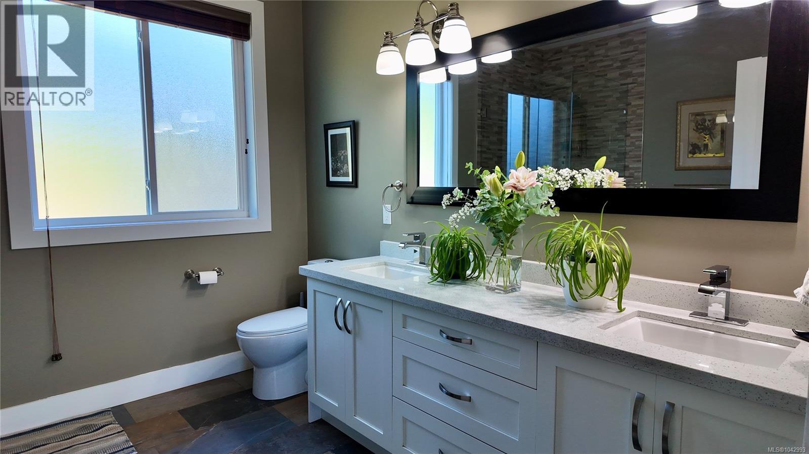 213 Tal Cres - 52