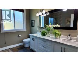 213 Tal Cres, Lake Cowichan, BC V0R2G0 Photo 52