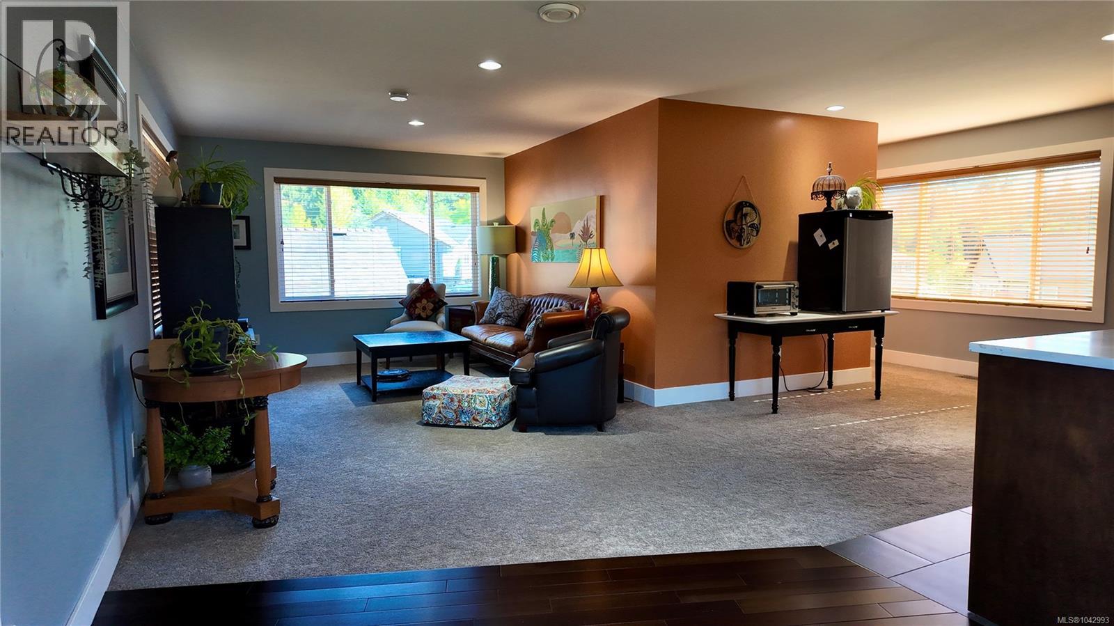 213 Tal Cres - 84