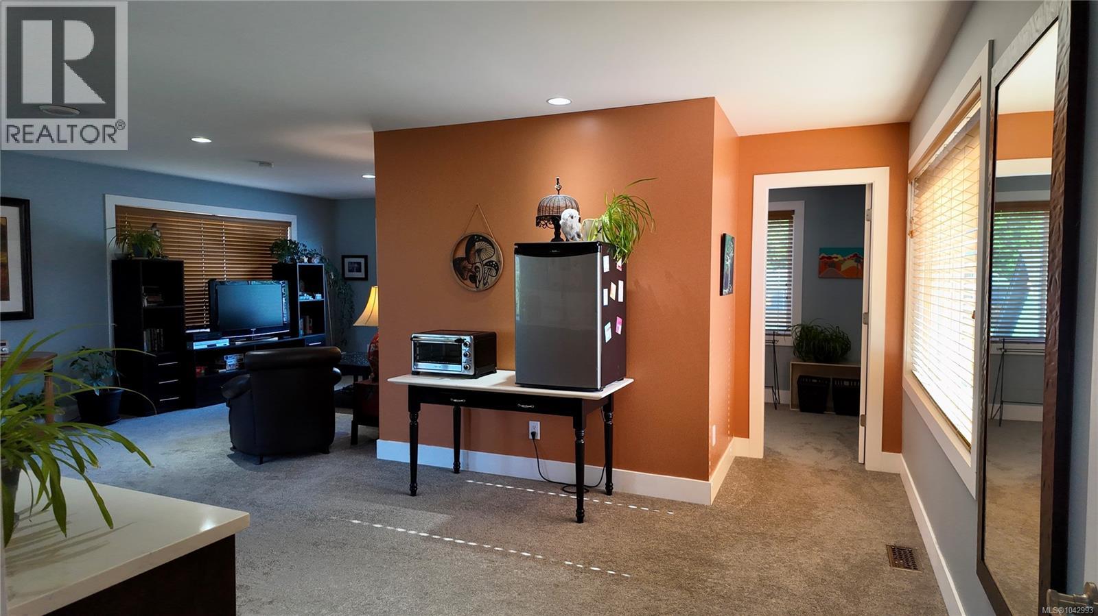 213 Tal Cres - 80