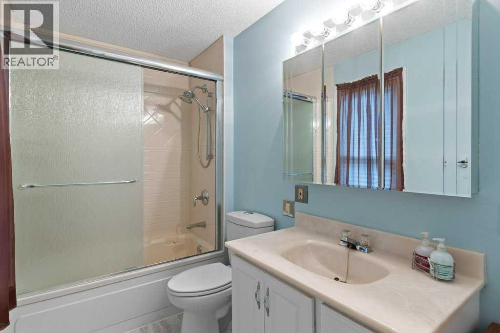 88 Faldale Close NE - 16