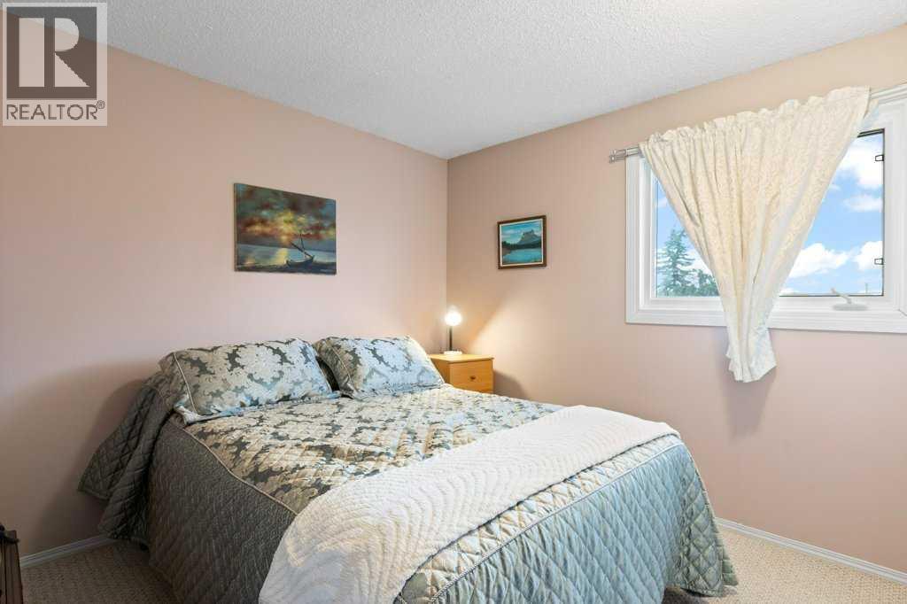 88 Faldale Close NE - 17