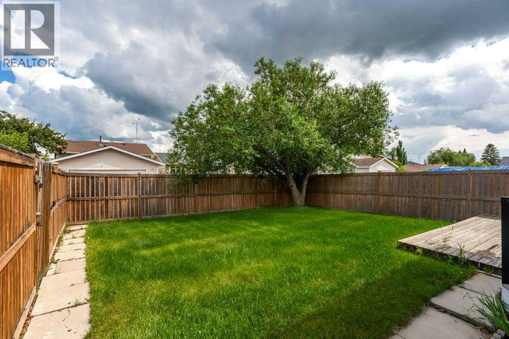 88 Faldale Close NE - 24