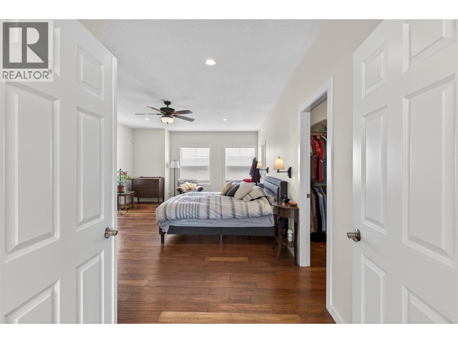 2901 23 Street - 27