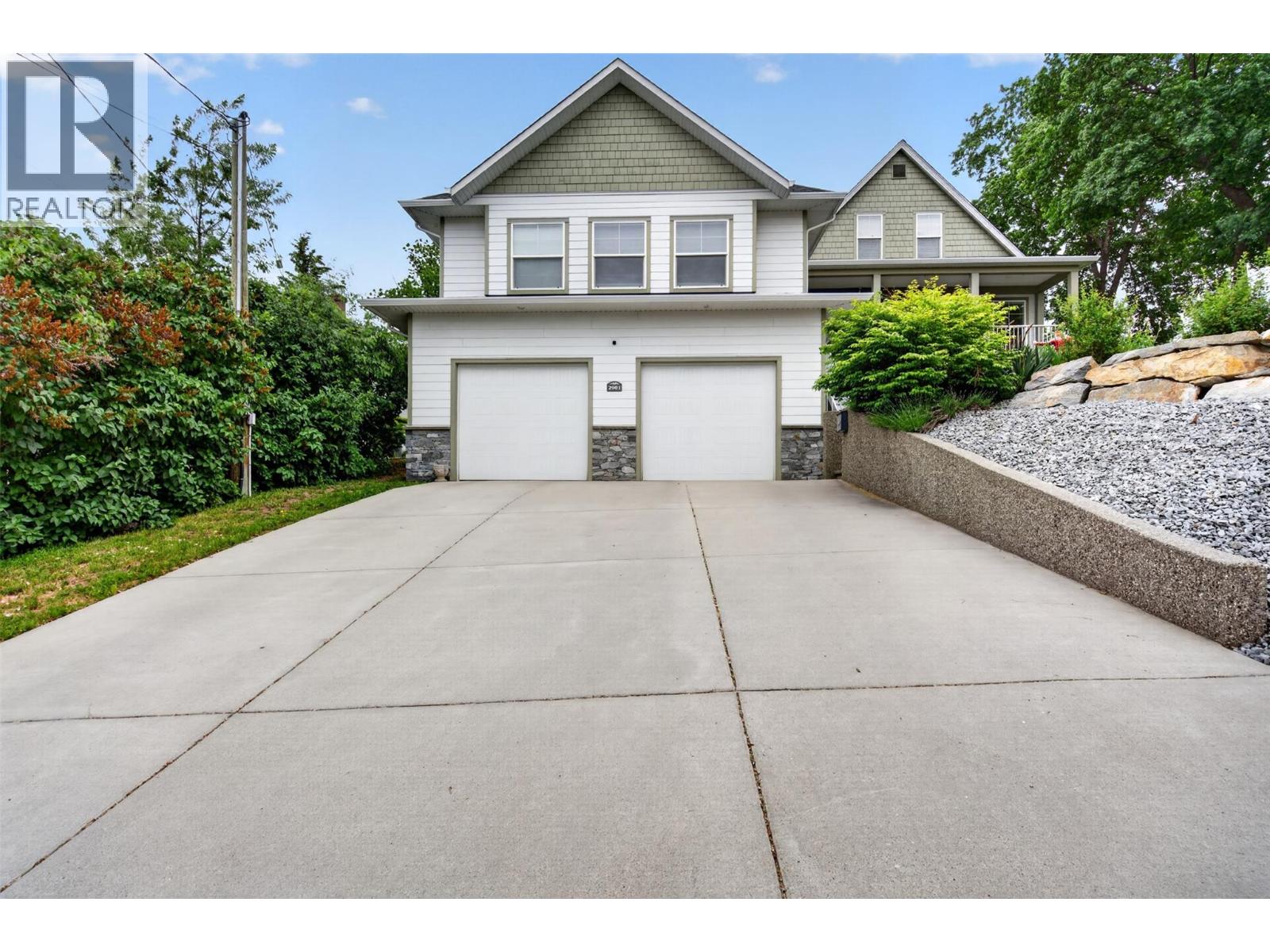 2901 23 Street - 5