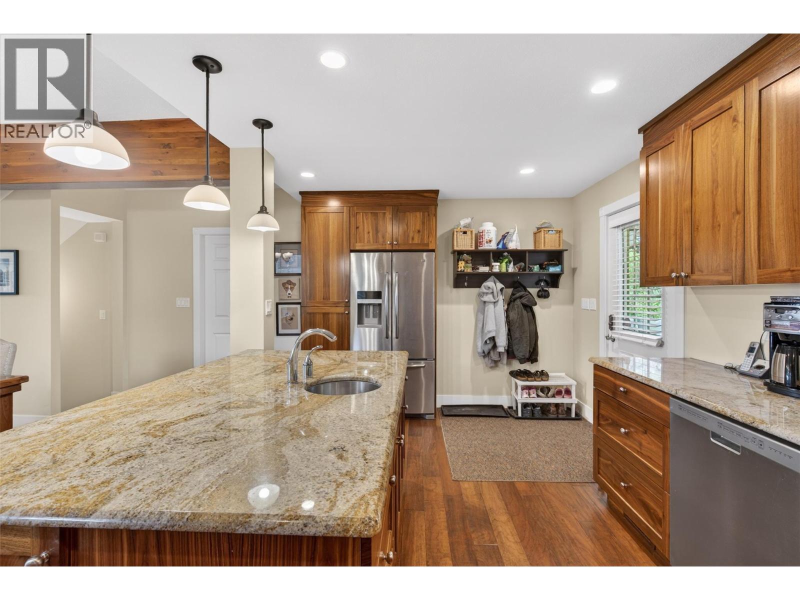 2901 23 Street - 24