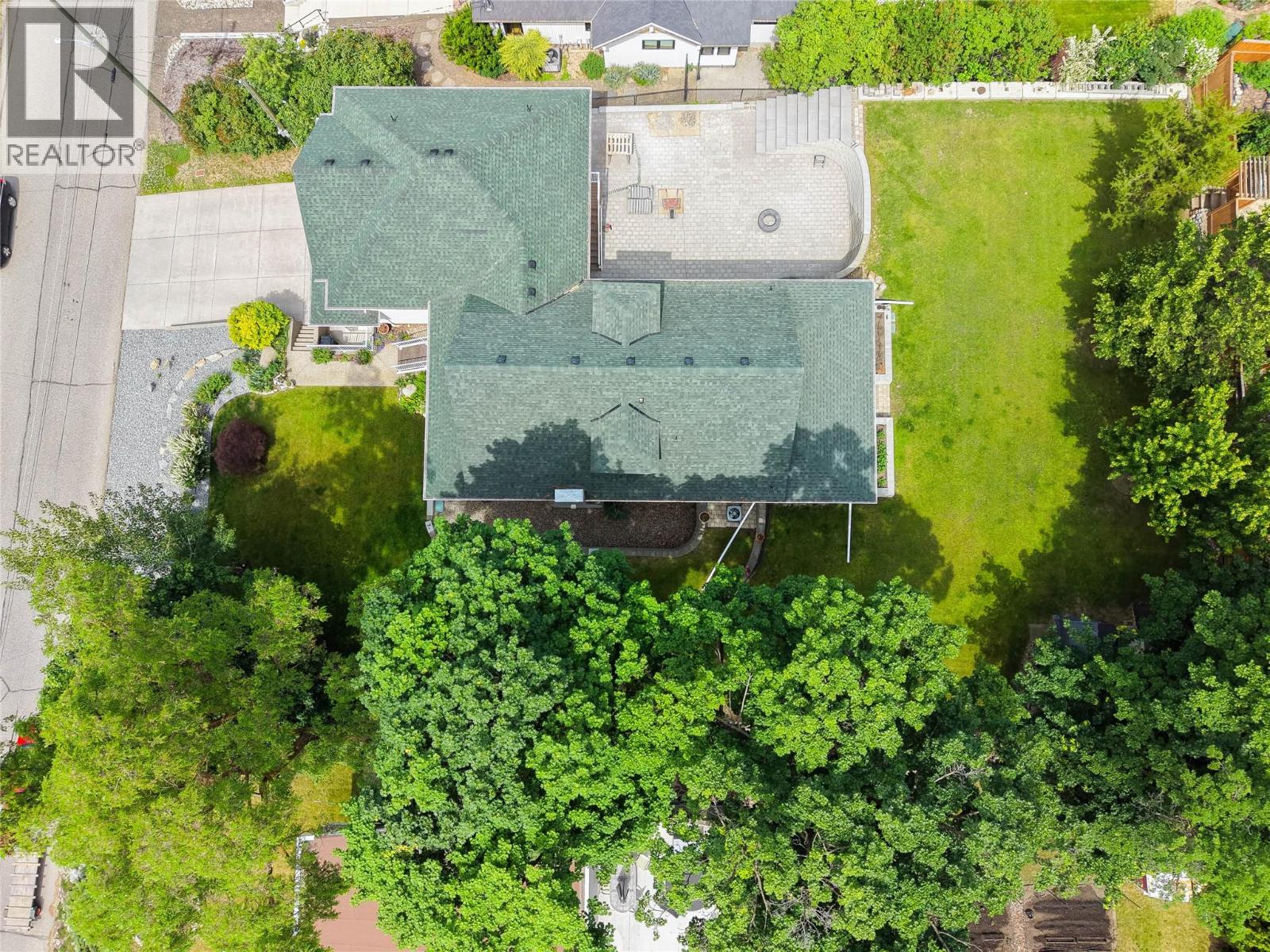 2901 23 Street - 3