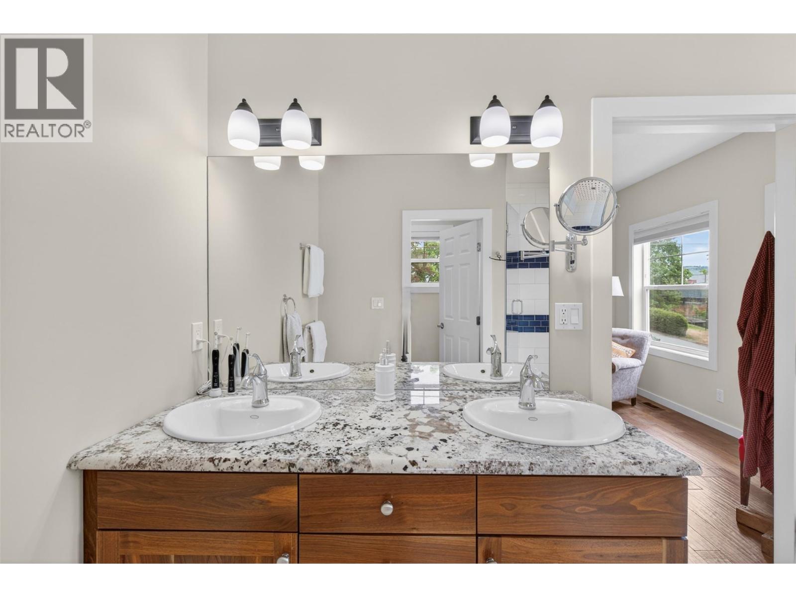 2901 23 Street - 33