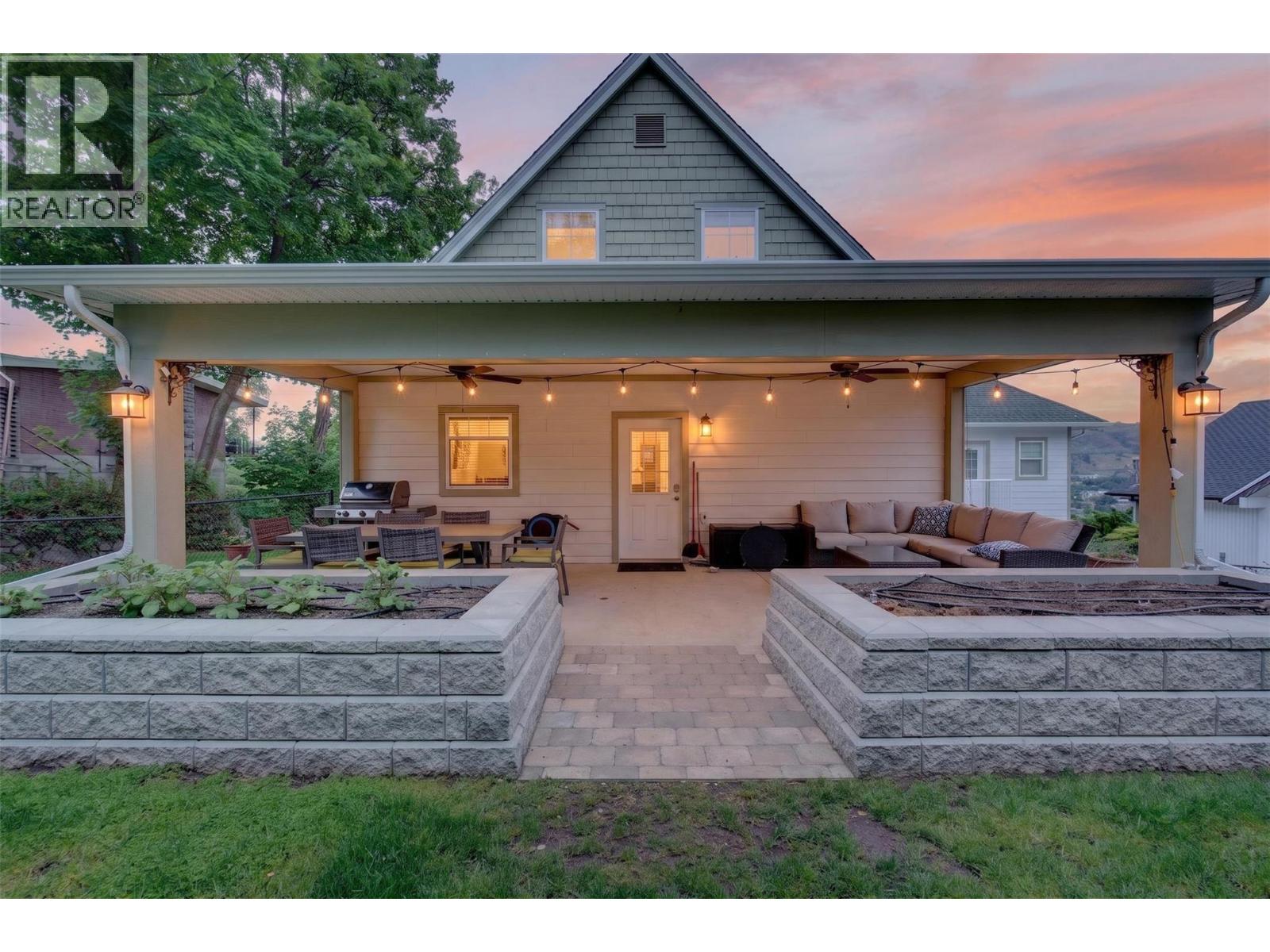 2901 23 Street - 13