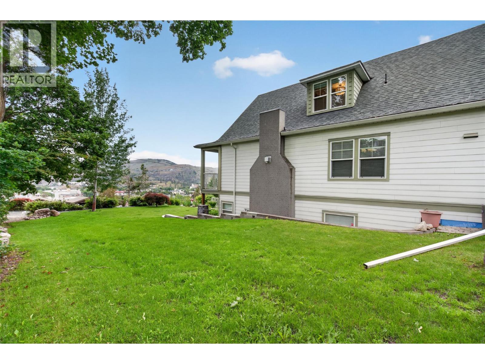 2901 23 Street - 10