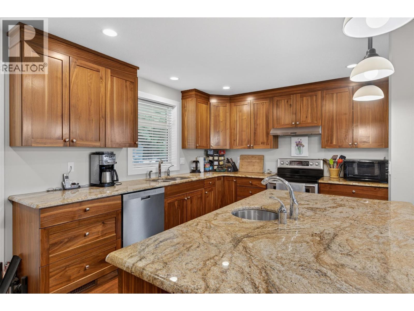 2901 23 Street - 20