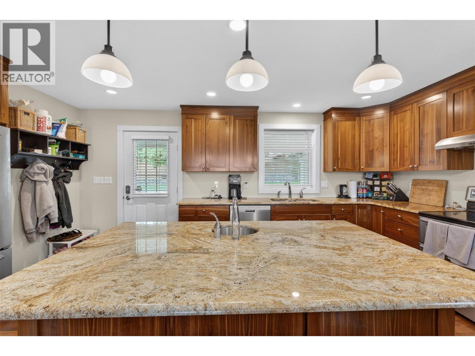 2901 23 Street - 22