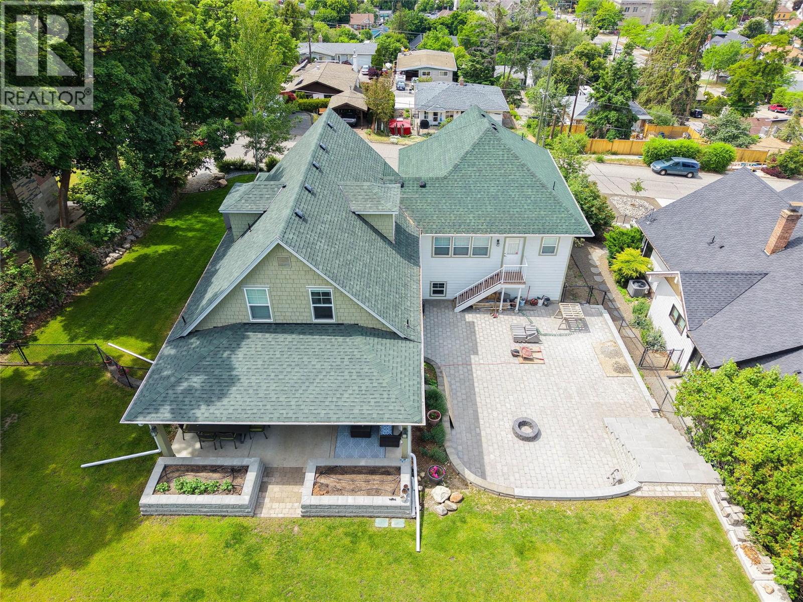 2901 23 Street - 2