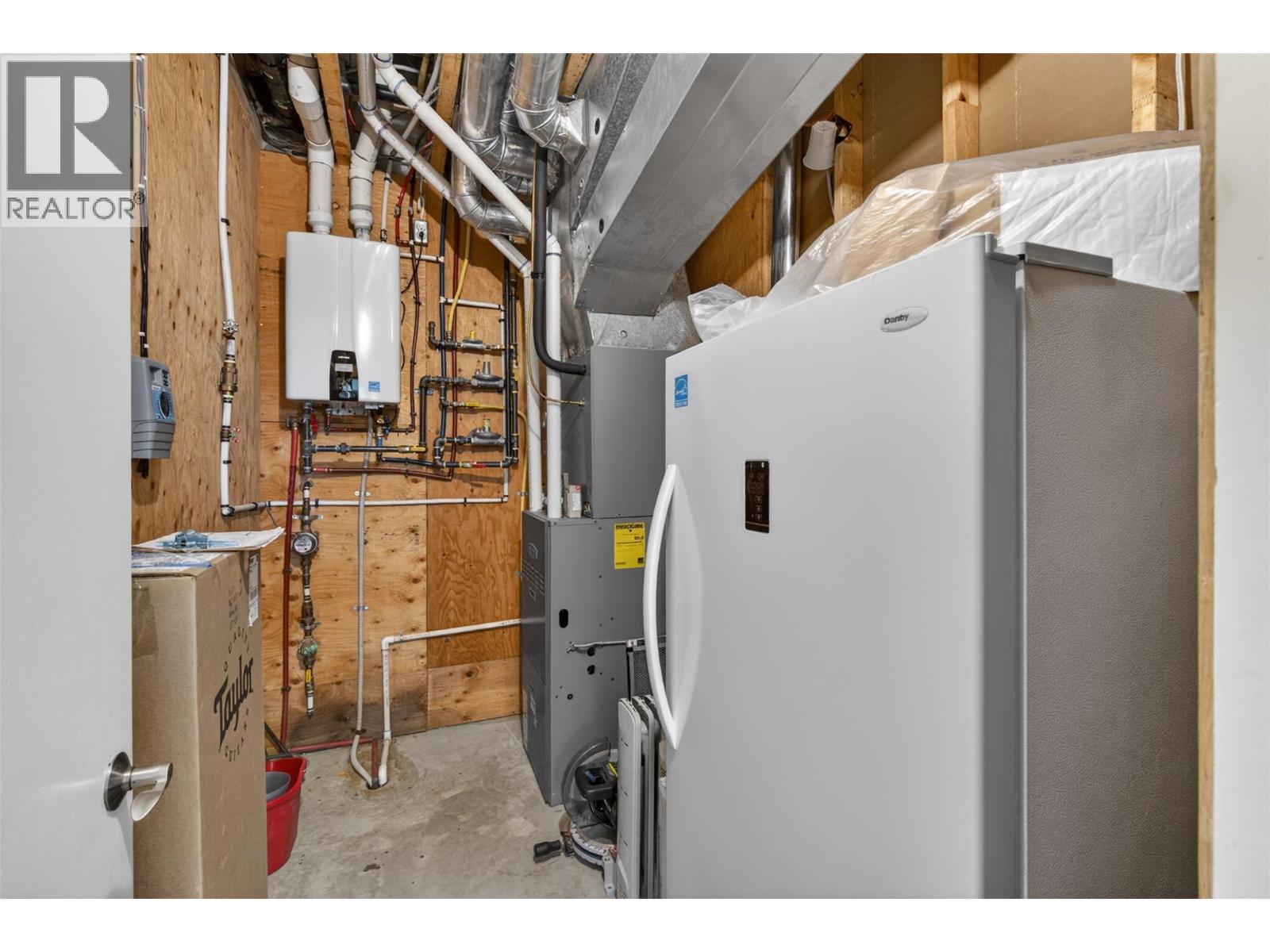2901 23 Street - 59