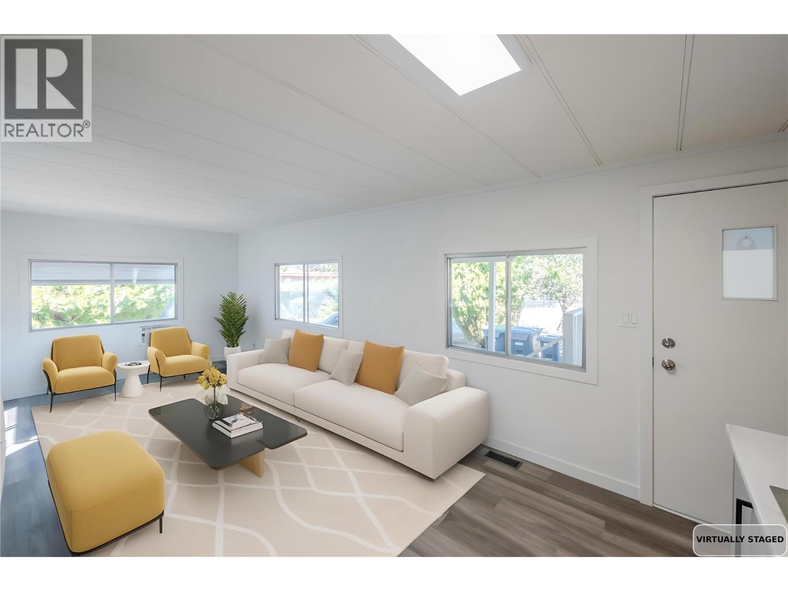 #14 197 Dauphin Avenue - 2
